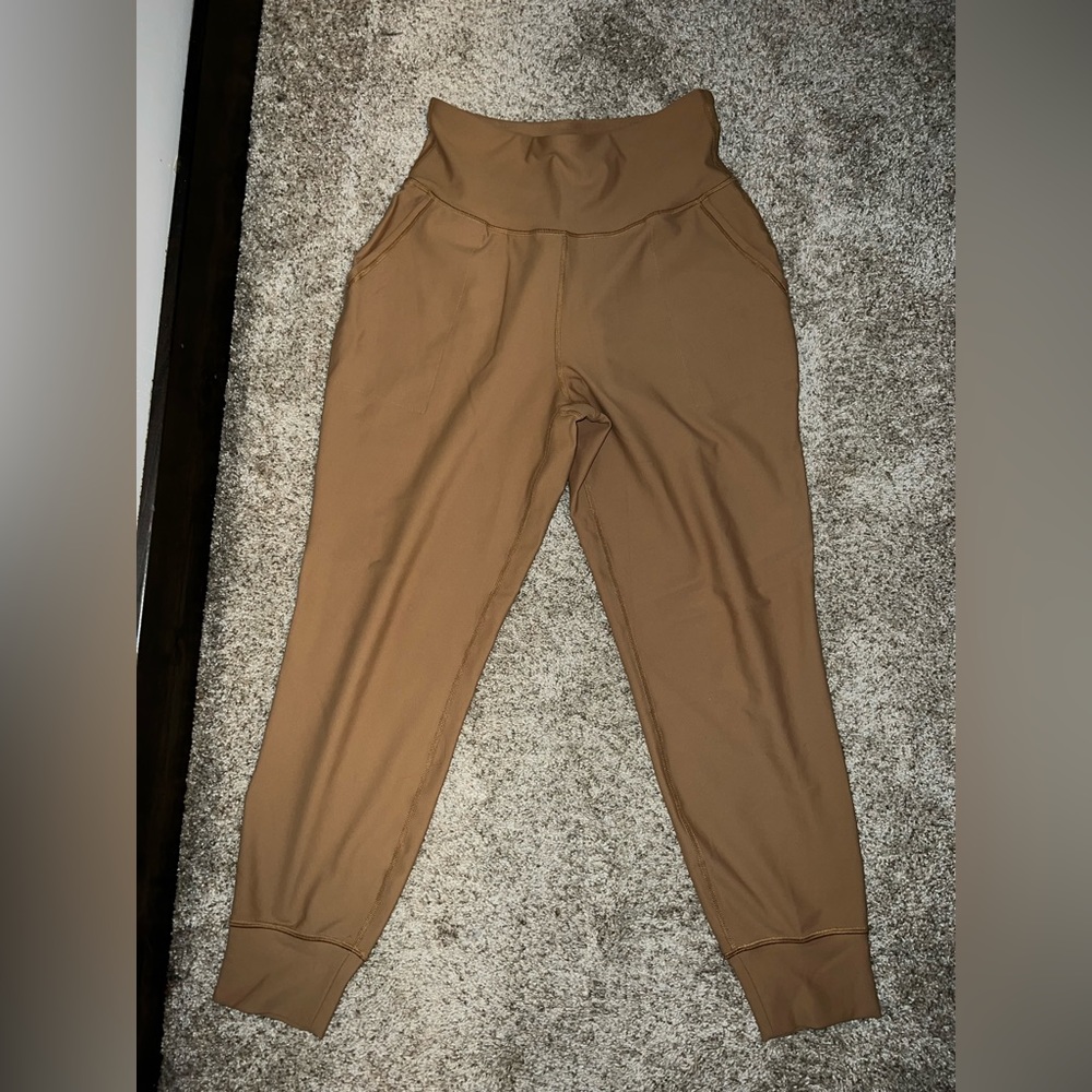 Khaki Old Navy Active Powersoft Joggers. Size medium.